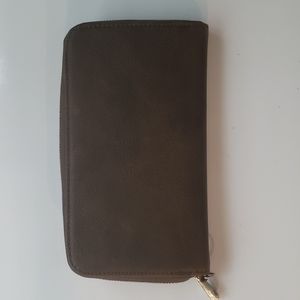 Thirty-one wallet - item named All about the Benjamins